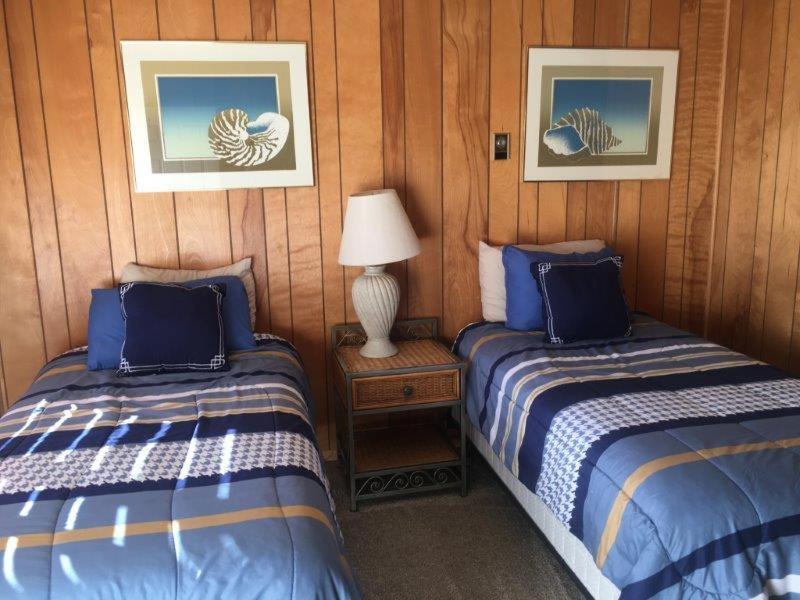 Tyee Restaurant And Motel 쿠프빌 외부 사진